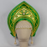Кокошник "Любава" (зеленый с золотистой окантовкой)