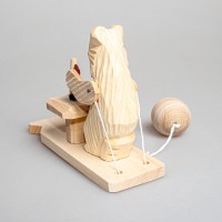Богородская игрушка  "Медведь за столом"