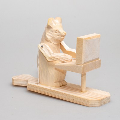 Богородская игрушка "Медведь за компьютером"