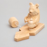 Богородская игрушка  "Медведь пьет чай"