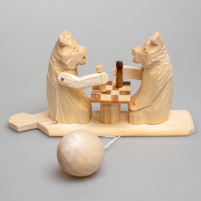 Богородская игрушка "Мишки играют в шахматы"