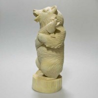 Резная деревянная заготовка "Медведь с рыбой"
