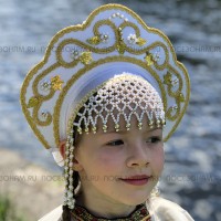 Кокошник "Венец" взрослый (белый с золотистой окантовкой)