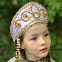Налобный кокошник "Девичий" (белый с золотисто-розовой окантовкой)