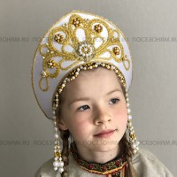 Кокошник Праздничный КП-02 (белый с золотистой окантовкой)